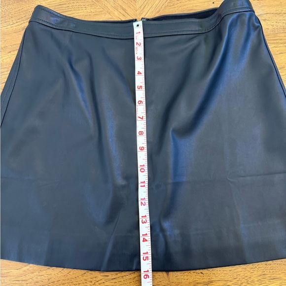 LEATHER MINI J CREW - Picture 2 of 4